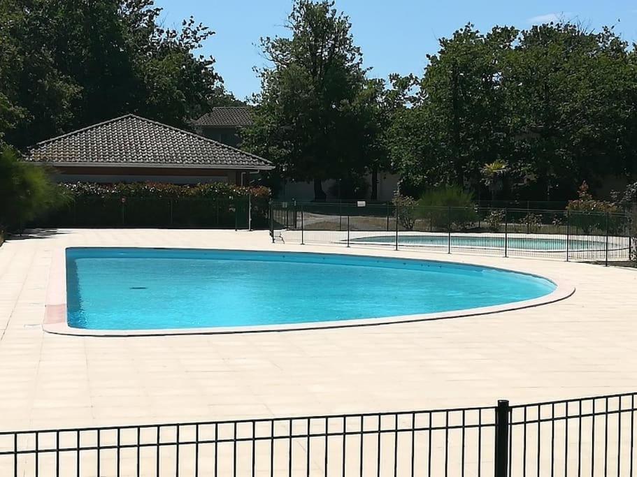 Maison 3 Chambres Avec Piscine Proche Plage Soulac-sur-Mer Bagian luar foto