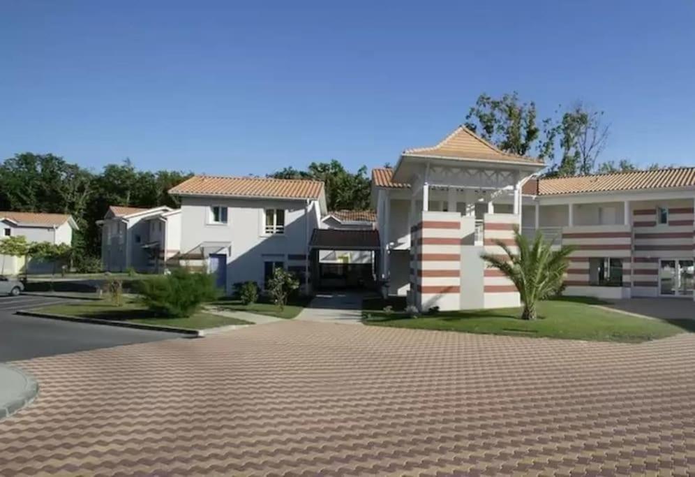 Maison 3 Chambres Avec Piscine Proche Plage Soulac-sur-Mer Bagian luar foto